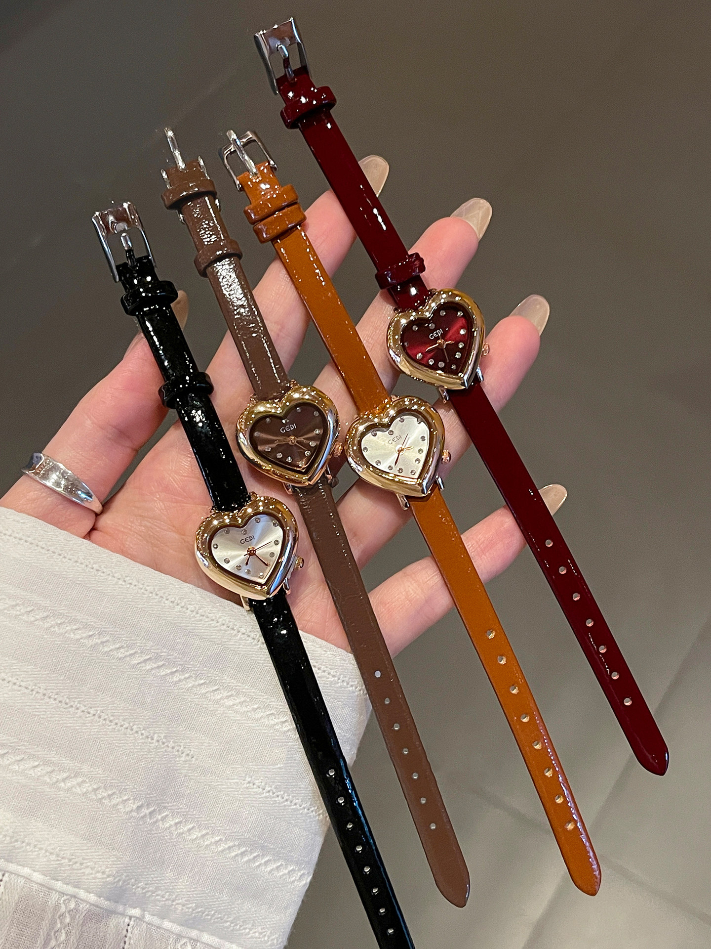 Light Luxury Compact Watch for - Open Heart Watch recensie en prijs