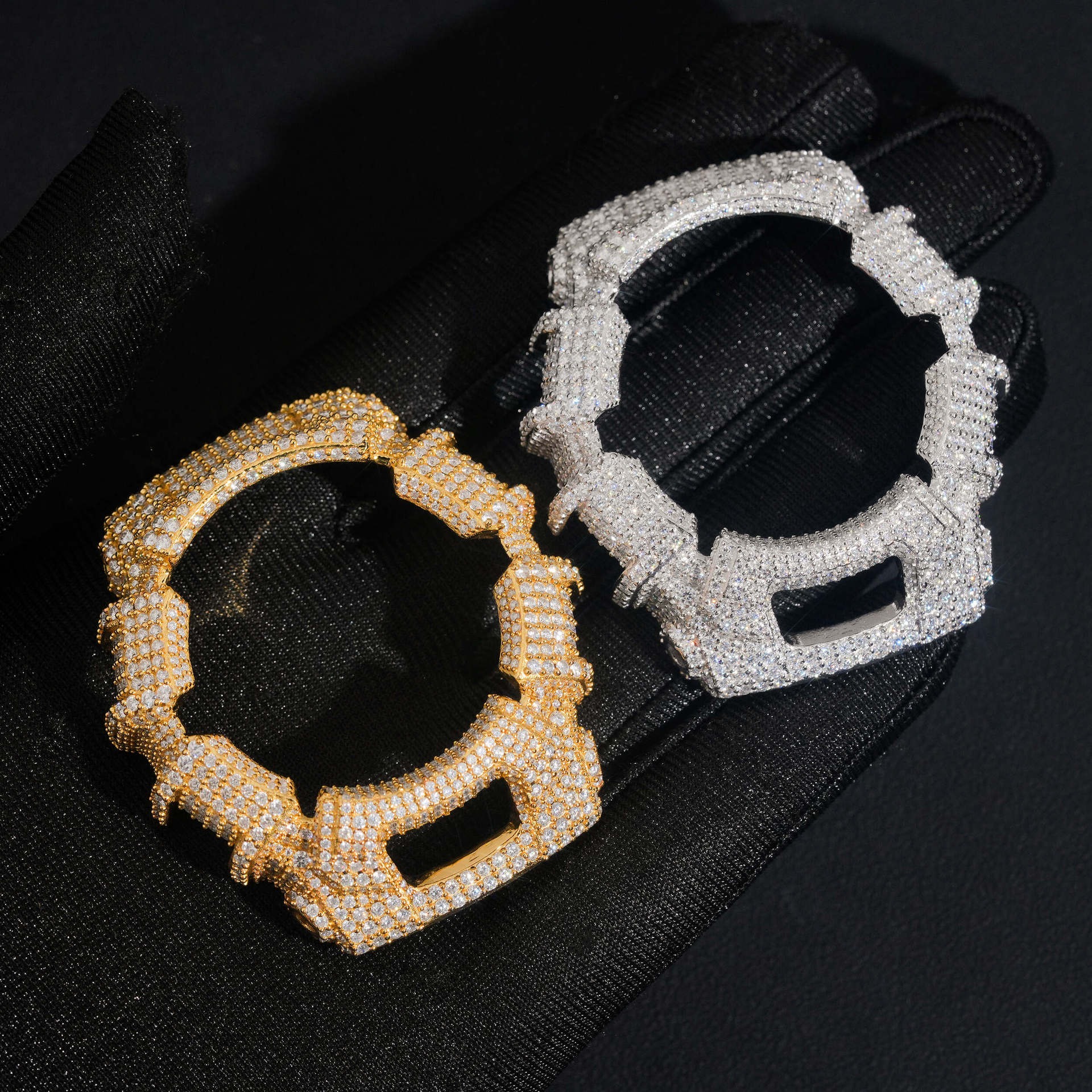 Iced-Out G-Shock Watch Case by - Luxury Watch Levels recensie en prijs