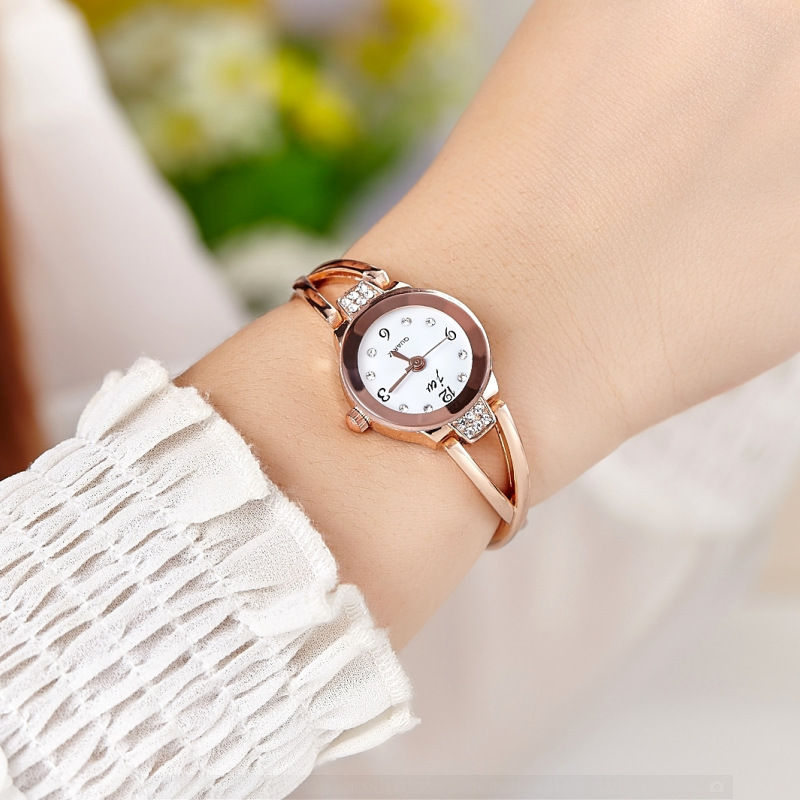 New Trendy Women Bracelet Watc - Lux Watch recensie en prijs