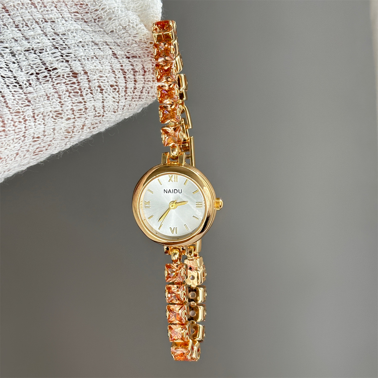 New Fashion Diamond-encrusted  - Luxury Watch Levels recensie en prijs