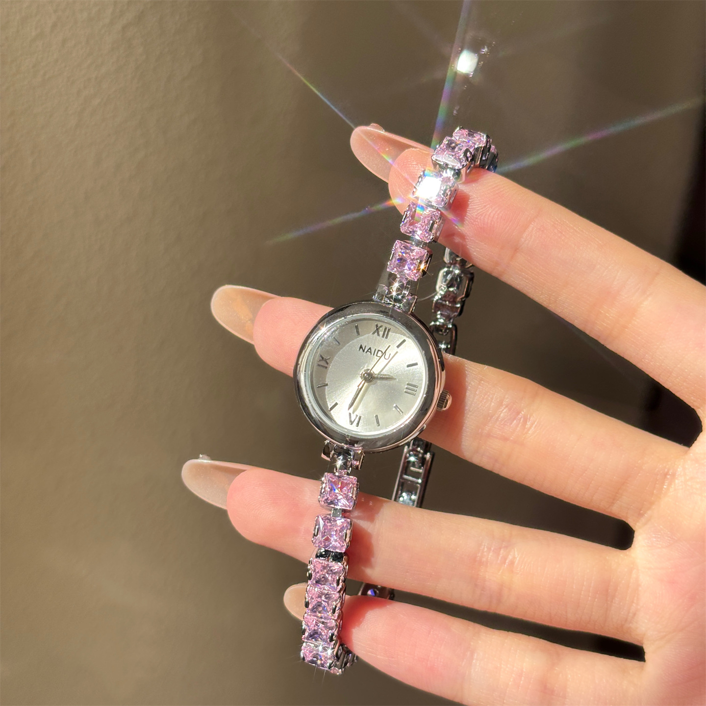 New Fashion Diamond-encrusted  - Luxury Watch Levels recensie en prijs