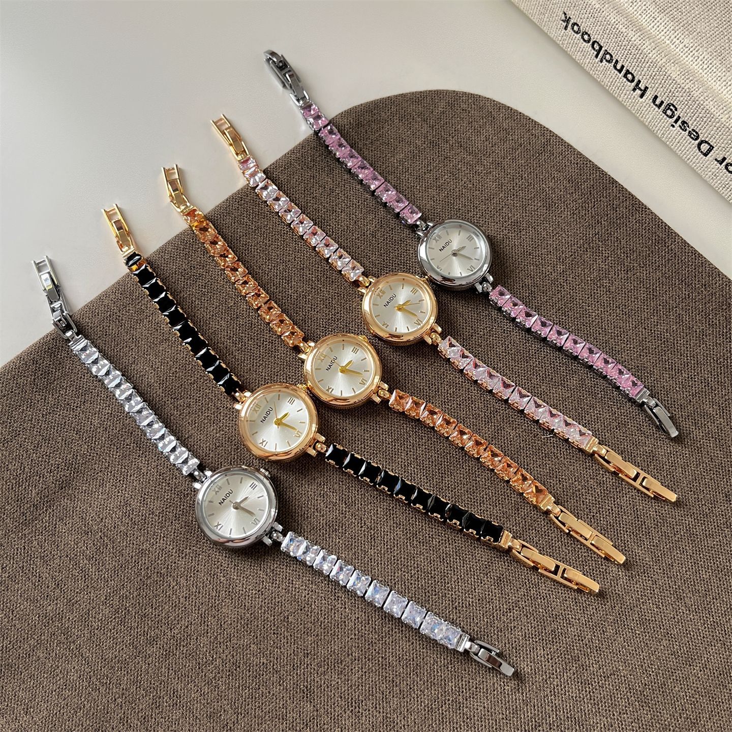 New Fashion Diamond-encrusted  - Luxury Watch Levels recensie en prijs