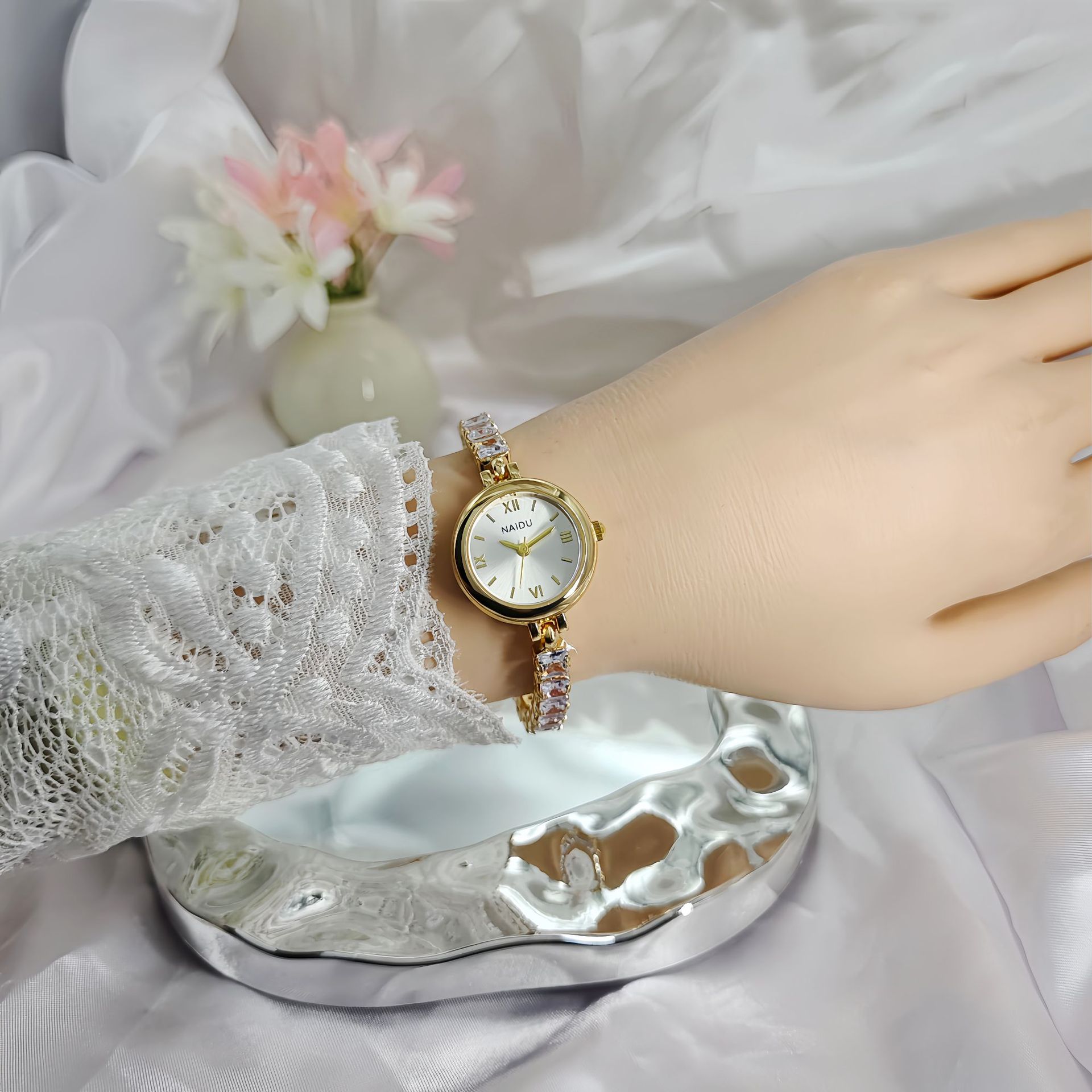 New Fashion Diamond-encrusted  - Luxury Watch Levels recensie en prijs
