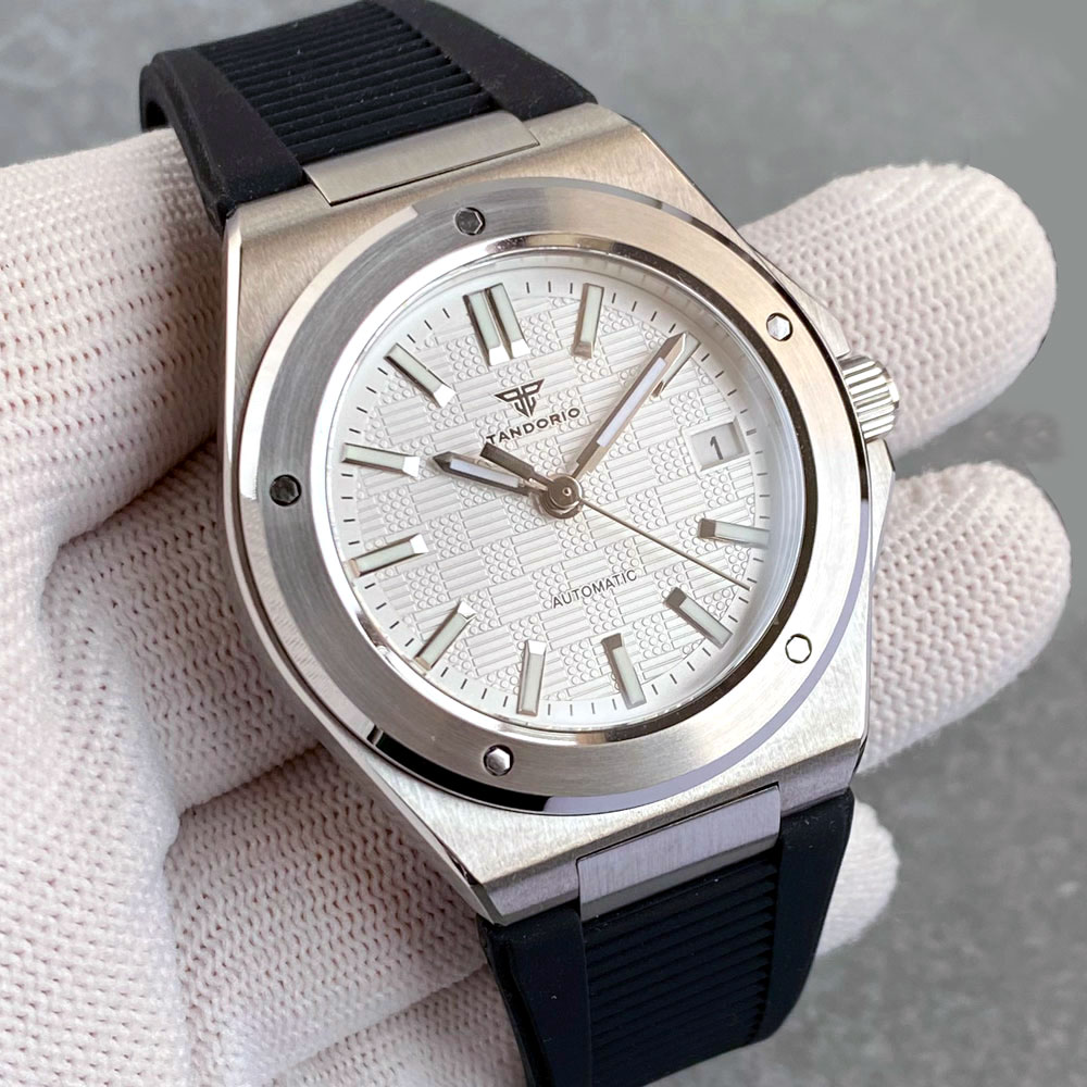 Custom New Silver 40mm Round B - Luxury Watch In Japan recensie en prijs