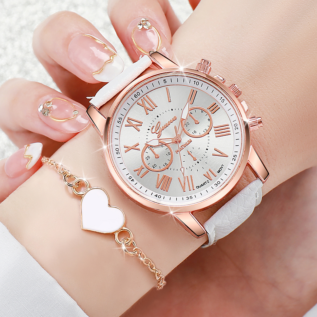 6PCS Fashion Women Watches Hea - Open Heart Watch recensie en prijs