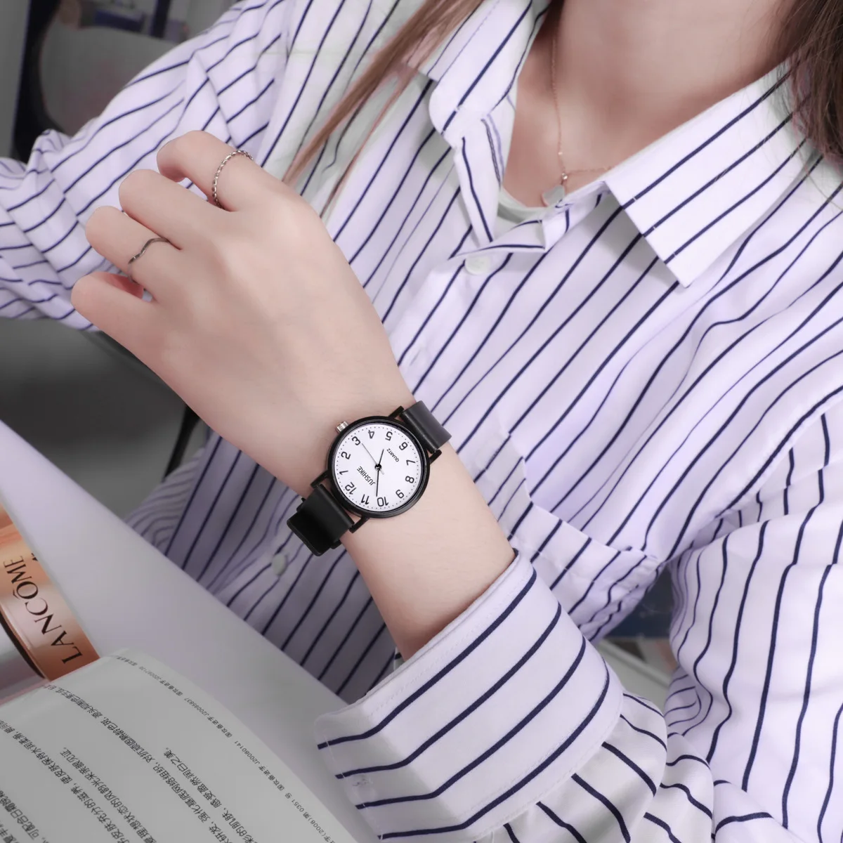 Simple Black Watch Quartz Watc - Lux Watch recensie en prijs